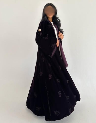 مخمل بنفسجي غامق كلوش اكمام كلوش مطرز منثور