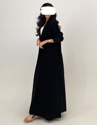 كريب أسود كلوش مع جوانب بلمعه