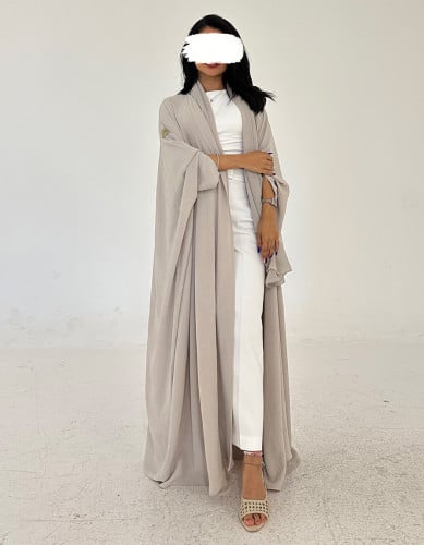 عباية كريب مكرمش نص بشت فتحة بالكم