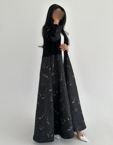 كريب اسود مع تفته جاكار نص كلوش