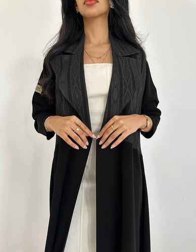 عبايه جاكار مع كريب قصة رسمية كلوش