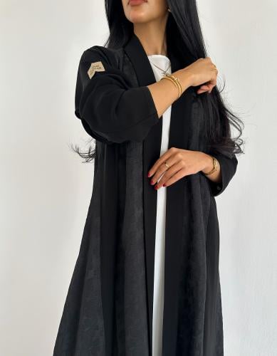 كريب اسود مع لنن هندي كلوش