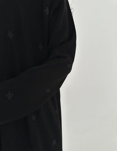 كريب مطرز زري ياباني اسود كامل كلوش