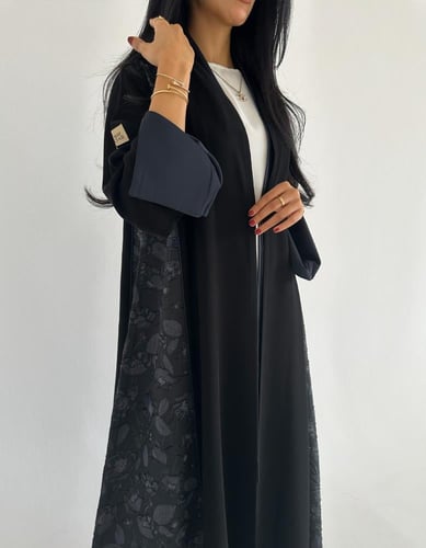 كريب ملكي اسود مع تفته جاكار كحلي