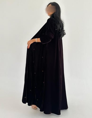 مخمل مدموج بني وتوتي غامق مطرزة من الامام القصة كل...