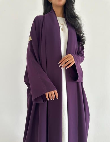 كريب ياباني عملي ربع بشت بصفطه من الامام