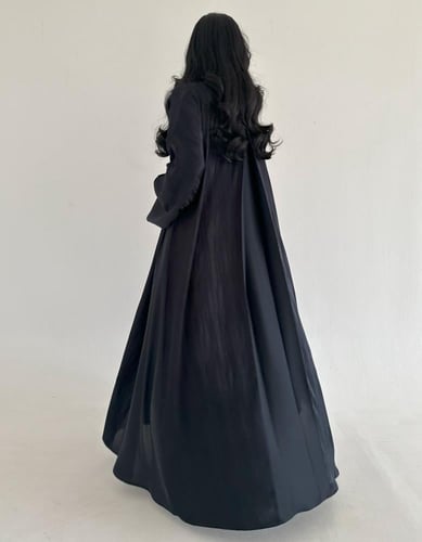 حرير مخطط مع كريب ناعم كلوش بكسرات