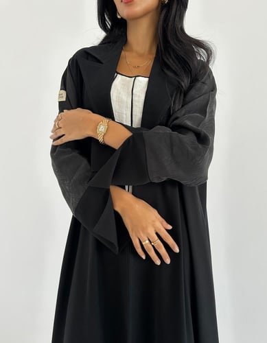 كريب قصة رسمية كلوش مع اكمام بودرة ياباني