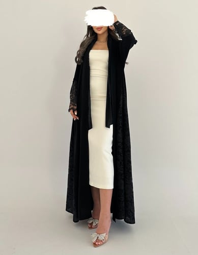 كريب مع دانتيل فرنسي فاخر جوانب وأكمام