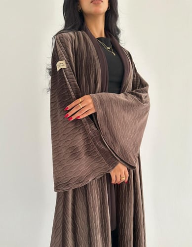 مخمل بني فاتح جاكار كلوش اكمام كلوش