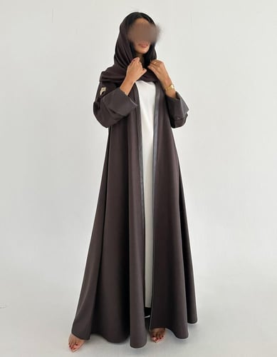 جوخ خفيف مع جلد بني كلوش