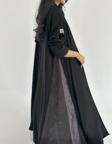 كريب ملكي مع تفته عنابي في الجوانب كلوش