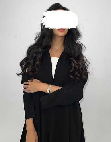 كريب أسود كلوش من الخلف جاكار بلمعه