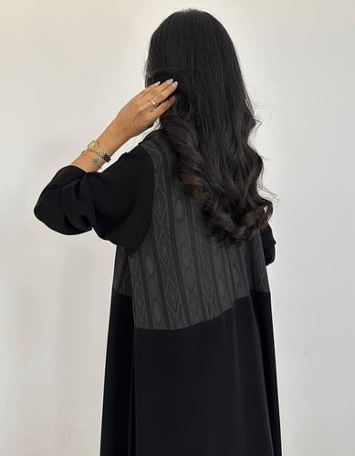 عبايه جاكار مع كريب قصة رسمية كلوش