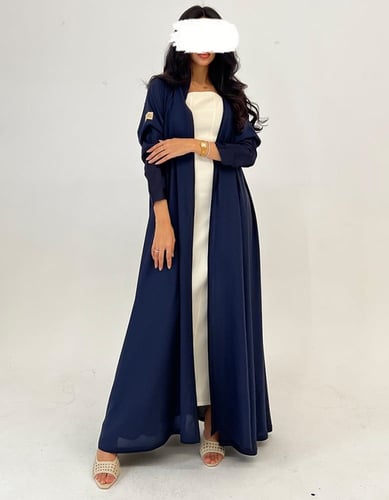 كريب ناعم كحلي مع اطراف جاكار كلوش