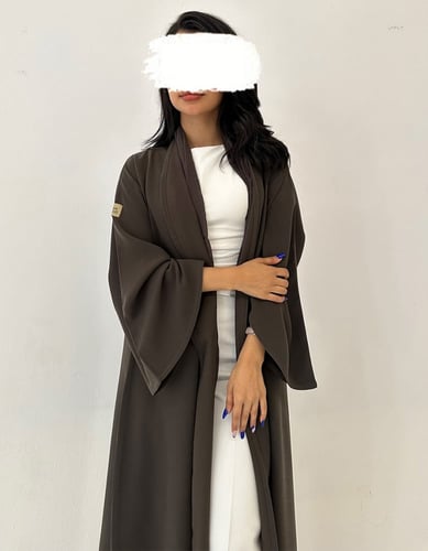 عباية كلوش زيتي أكمام كلوش عملية