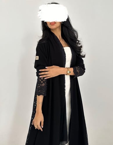 عباية كريب كلوش مع تُل فرنسي