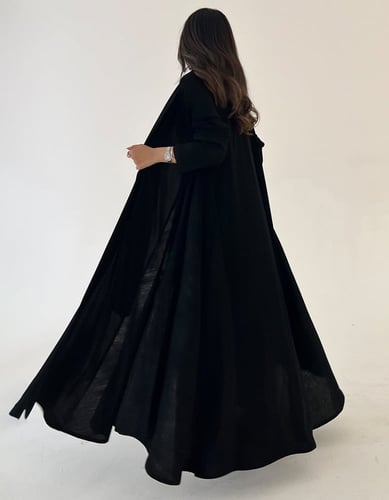 عباية ملكي كلوش مع لمعه خفيفه