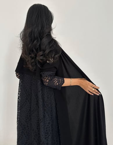 عباية كريب كلوش مع تُل فرنسي