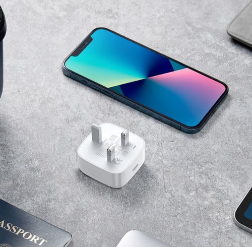 يوجرين - شاحن جداري بمنفذ PD شحن سريع بقوة 30 واط