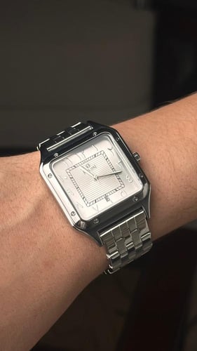 طقم الهلال ساعه والثانيه مجانا