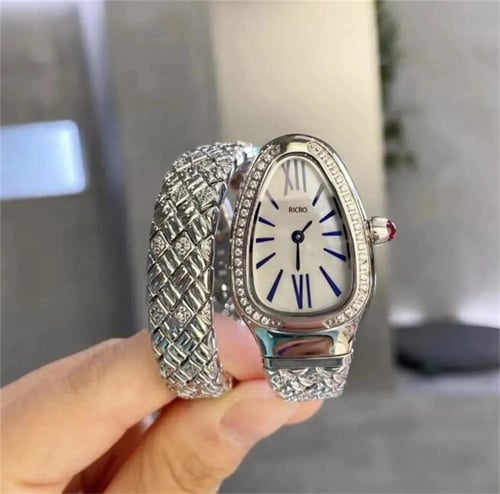 ساعه نسائيه بلغاري