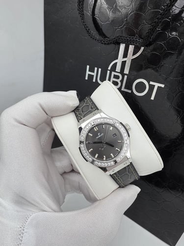 ساعه هوبلت نسائي