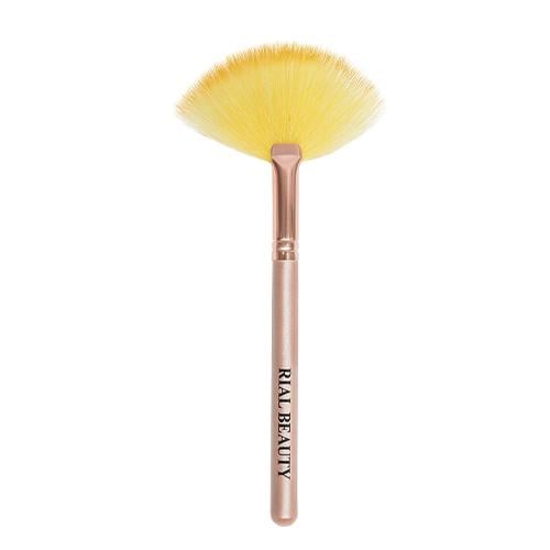 فرشاة هايلايتر احترافية من ريال بيوتي