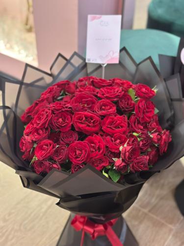 بوكيه ورد احمر ((معك إمكانية تغير تنسيق))