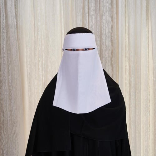 النقاب الأبيض