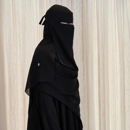 نقاب ملكي بطبقة على العين - مقاس الطول 15 انش (مقا...