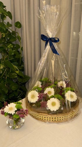 مجموعة فازات صغيرة لطاولات الخدمة