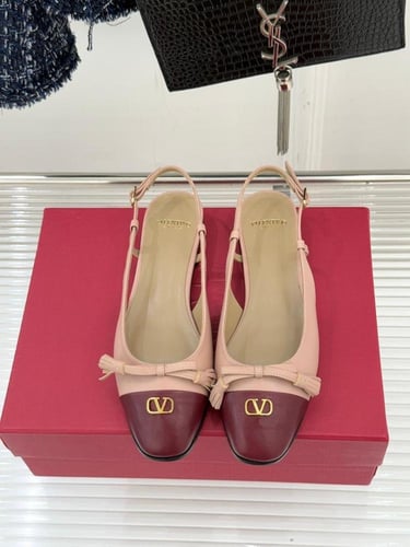 فالنتينو شوز