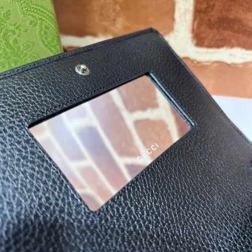 شنطة غوتشي كلتش