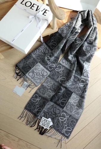 Loewe scarf