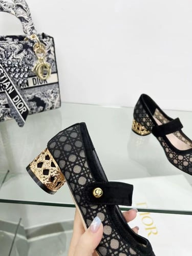 كعب ديور - بيج