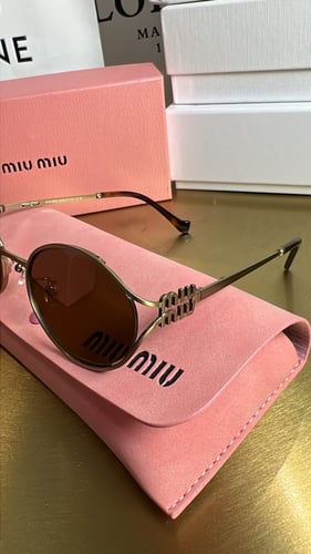 نظارات ميوميو