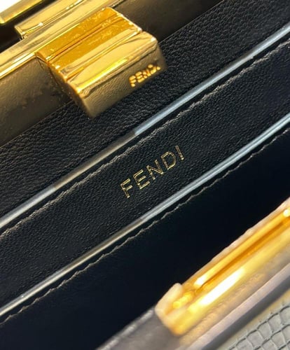 بيكابو بجلد السحلية - اسود