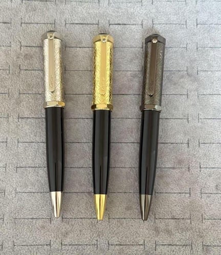 مجموعة أقلام - تأتي مغلفة جاهزة للاهداء