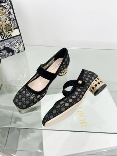 كعب ديور - بيج