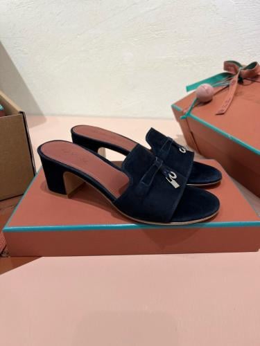 Loropiana heels