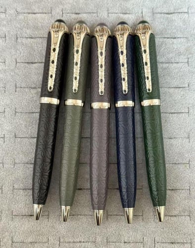 مجموعة أقلام - تأتي مغلفة جاهزة للاهداء