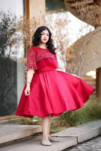 فستان عنابي فخم