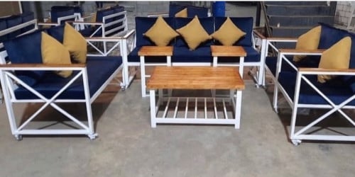 طقم جلسة حديد أبيض مع خشب لسبع أشخاص (سادة