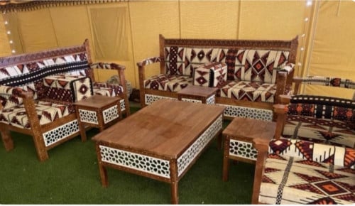 طقم جلسة خشب لسبع أشخاص (قماش حجازي )