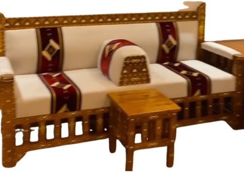 كرسي تراثي ثلاثي بكلفة سدو