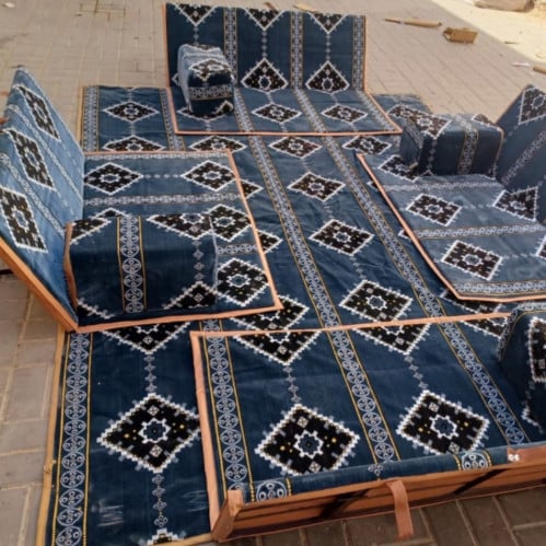 طقم جلسة بر وبحر ابيض يكفي 8 أشخاص