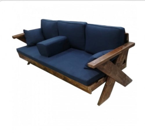 كرسي ثلاثي خشب سويدي (ضرب)