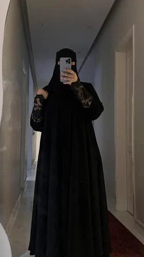 Henouf abaya