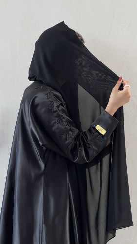 Henouf abaya